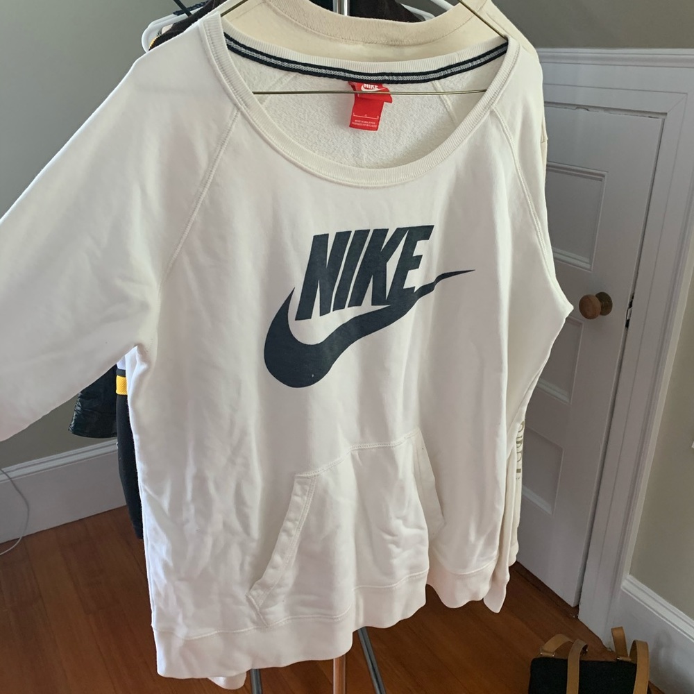 Nike hoodie with front pocket, white